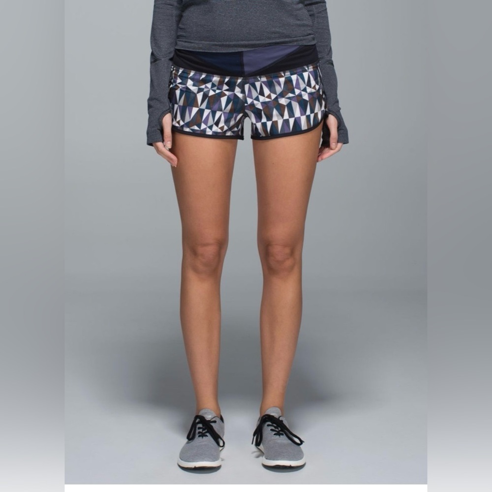 Lululemon Run: Speed Short *4-way Stretch. Multicolored. SZ 6. Never worn. NWOT.